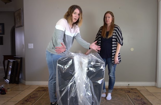Covering a queen-size mattress with a mattress bag
