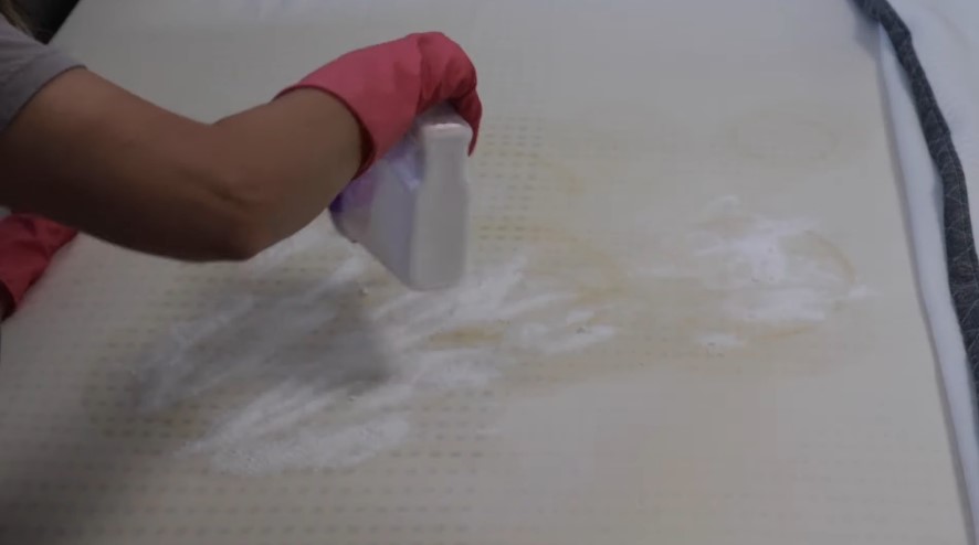 How to Get Rid of Urine From Your Mattress Cover